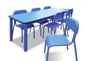 Tables scolaires de Belca 