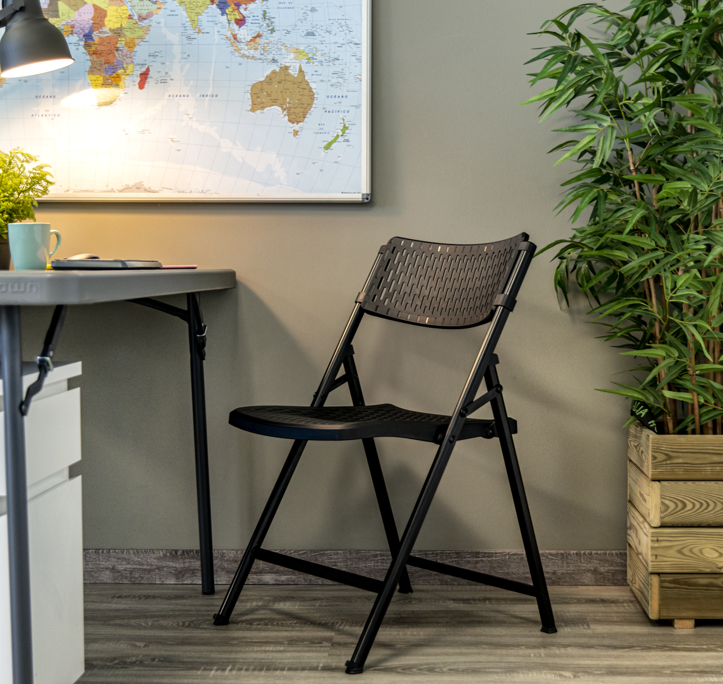 Product in context_Aran chair + XL150 new zown classic.png